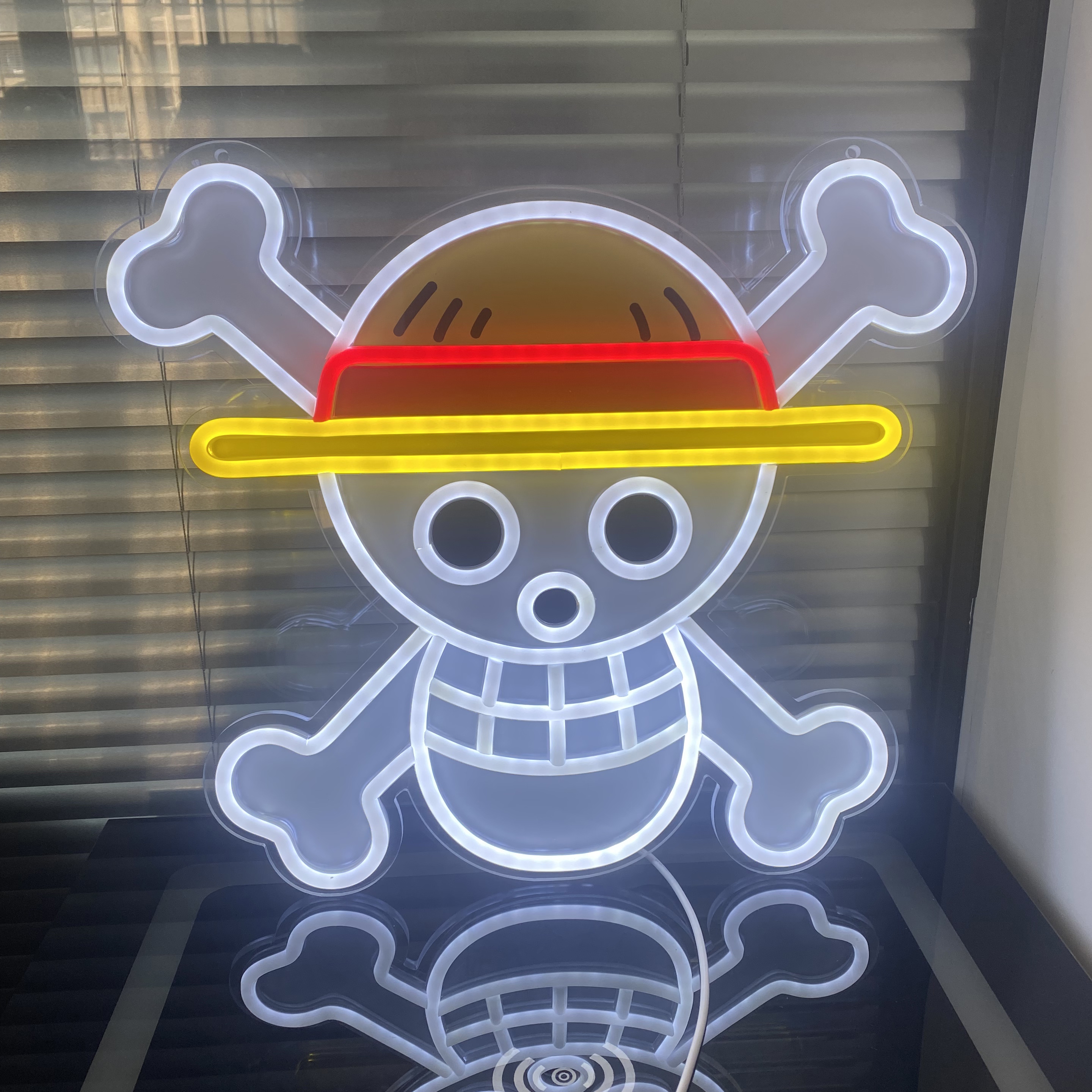 Pokemon One Piece Anime Neon S - Accessories For Your Gaming Room reseña y precio